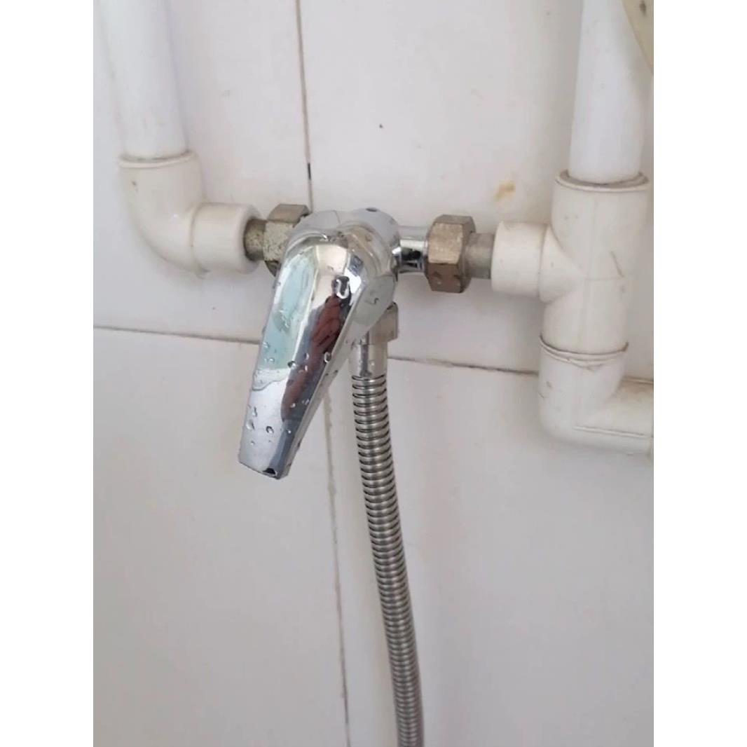Faucet shower shower alloy water mixing valve solar water outlet valve mixing valve four-point electric water heater surface installation