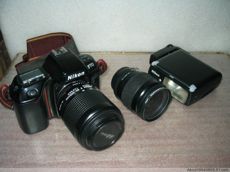 Nikon f70 camera Nikon 28-80mm80-200mm lens Nikon SB-27 flash-neon
