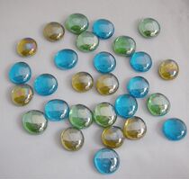 Factory direct sales of color bright glass flat bead glass stone fish tank vase aquarium decorative stone 5 yuan 70