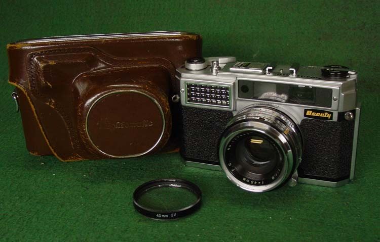Beautiful rangefinder--Beauty Lightomatic II