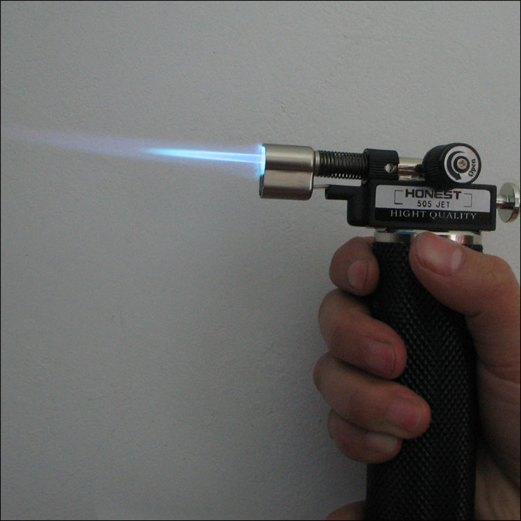 100 Honest 505 spray gun lighter high temperature welding gun direct flushing gas windproof lighter portable household igniter