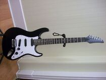 American Ebay American produces Carvin Bolt electric guitar