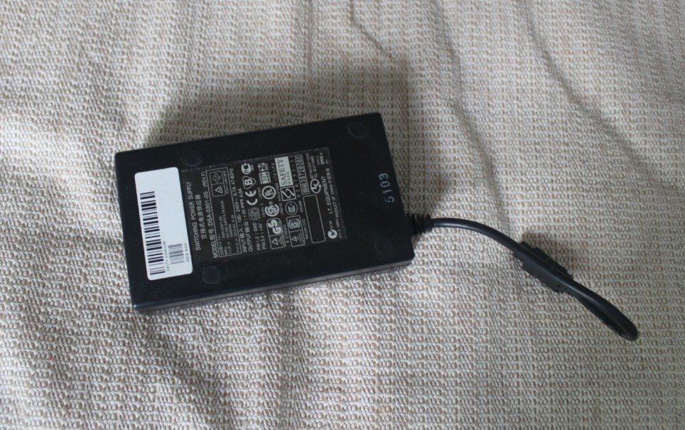 Dell 4M438 Dell 4M438 TRUE MOBILE 1170 Power supply adapter charger
