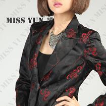 Golden branches Jade leaves 2017 Spring and Autumn New Red Rose black satin long sleeve ladies cheongsam Tang suit jacket