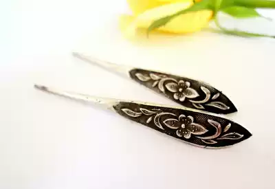 Fine model flower old silver single tip pair-fine Qing Dynasty old silver single tip hairpin old silver ornaments (0410)