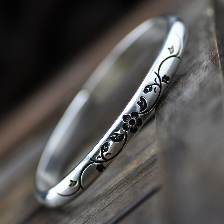 Classic Style Authentic Yunnan-Made Miao Silver Hand-Carved Bracelet, Handmade Ethnic Retro Women's Jewelry