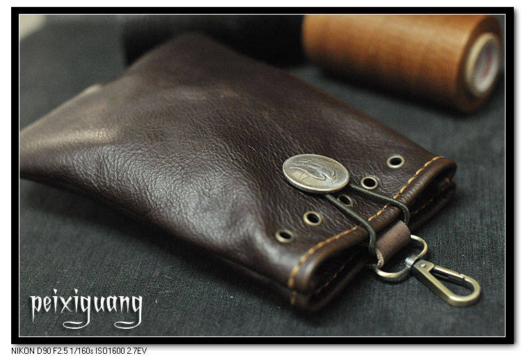 New Purse Strings Male Buffalo Leather Bag Women Outdoor Travel Purse Hip Hanging Bag Imported Cow Leather Retro Casual Bag