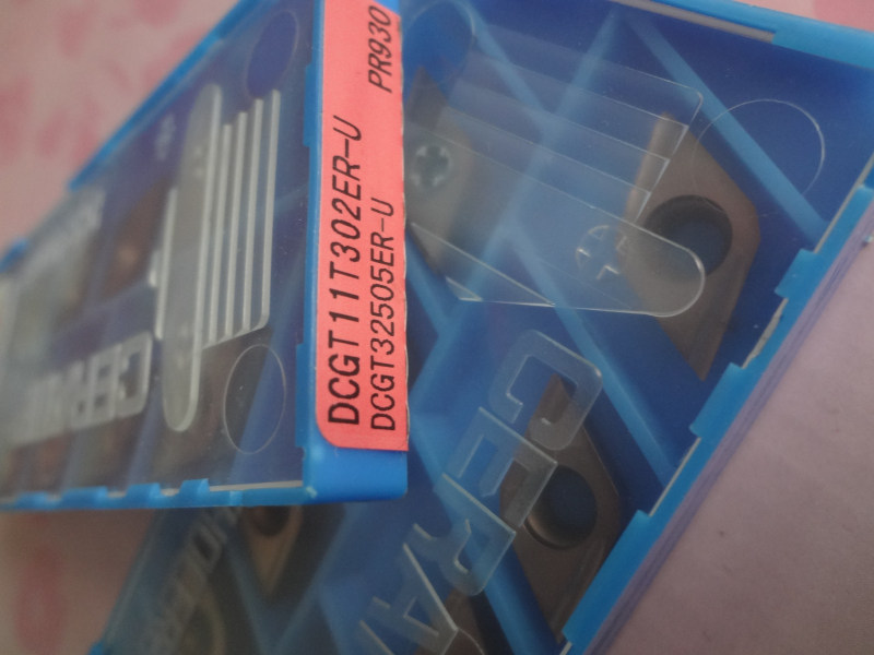 Original Japan Kyocera CNC blade DCGT11T302ER-U PR930