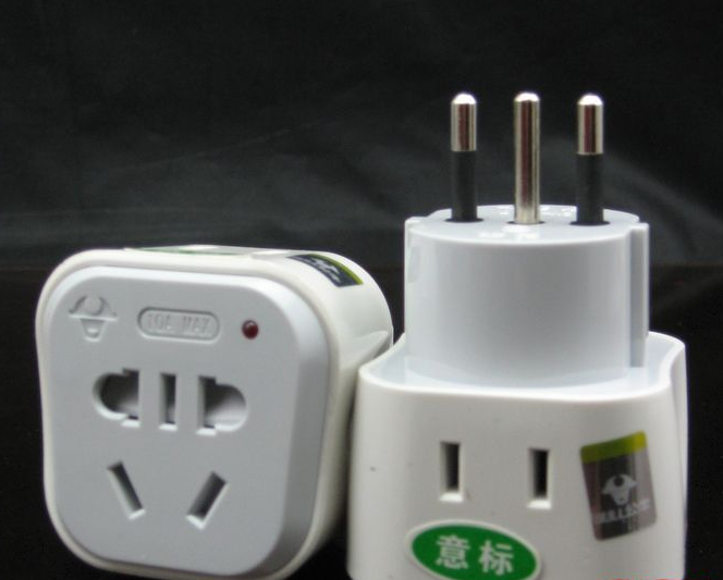 Italian plug converter conversion socket abroad conversion plug wiring board power socket GN-L01T