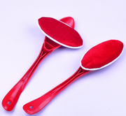 máy cạo lông xù quần áo Bàn chải bụi mới quần áo + shoehorn Sử dụng xoay kép để chải chất lượng cao quần áo lớn cashmere giặt khô - Hệ thống giá giặt dụng cụ cắt lông xù trên quần áo