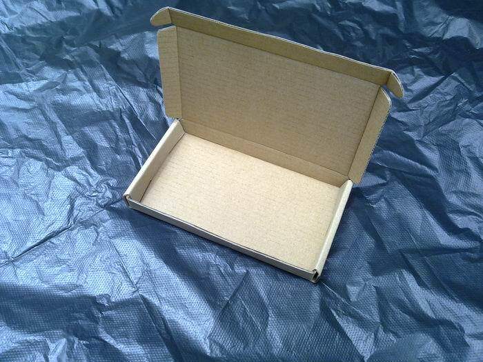 Set to be cardboard box International express box buckle bottom box flat carton Outer size 150 * 85 * 23MM Mobile phone liquid crystal box
