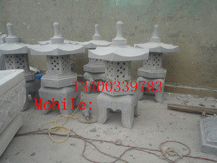 Stone carving stone lantern Stone carving lantern Bluestone stone lamp Bluestone stone lamp Antique and old stone lamp 003