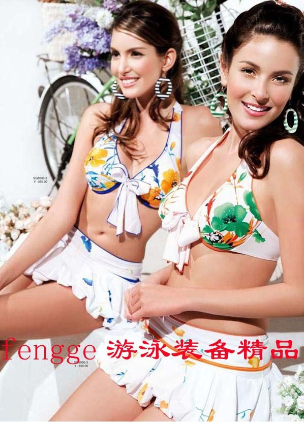 Counter Sanqi swimsuit three-piece set of steel support thick chest pad breast models skirt bikini swimwear 8000