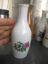 Special prices Cultural Revolution paints beautiful horn flower bottle hot water purifier vase with old porcelain swing parts