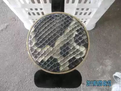The gift is sent to the national musical instrument.