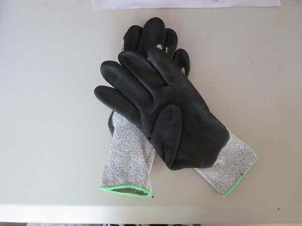 Anti-cut gloves soaked PU adhesive cut abrasion-proof antistatic anti-glove glass working hand protection