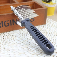 Pet Combs Supples Supplies с открытым расчесыванием плюшевая расческа, кошки с собаками и собаки удаляют расчесывание волос