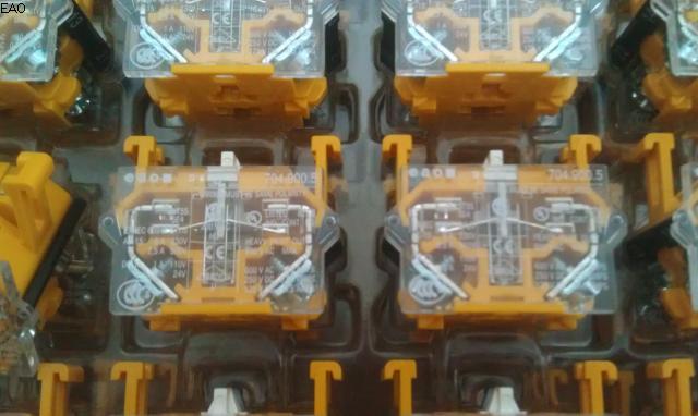 704900 2 Contact points brand new original Swiss EAO switch contact points