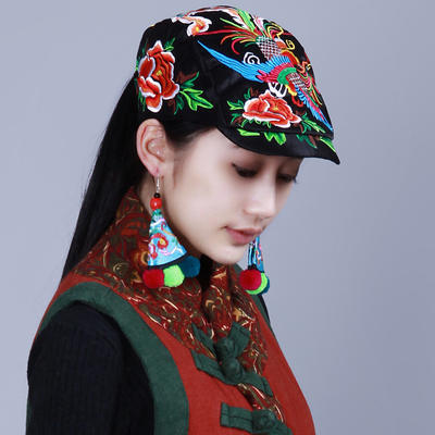 Real photos of ethnic-style hats, retro casual embroidered flower hats, baseball caps, women's knitted hats, and Chinese-style hats