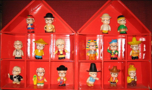 KFC Toy International Colonel full set of 16 classic collections