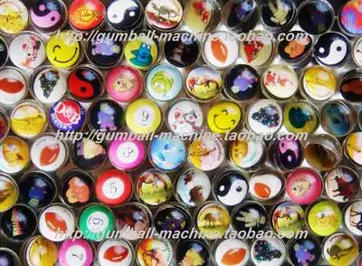 No. 32 mixed card jumping ball one yuan coin coin twister egg machine with jumping ball card smiley face cartoon character