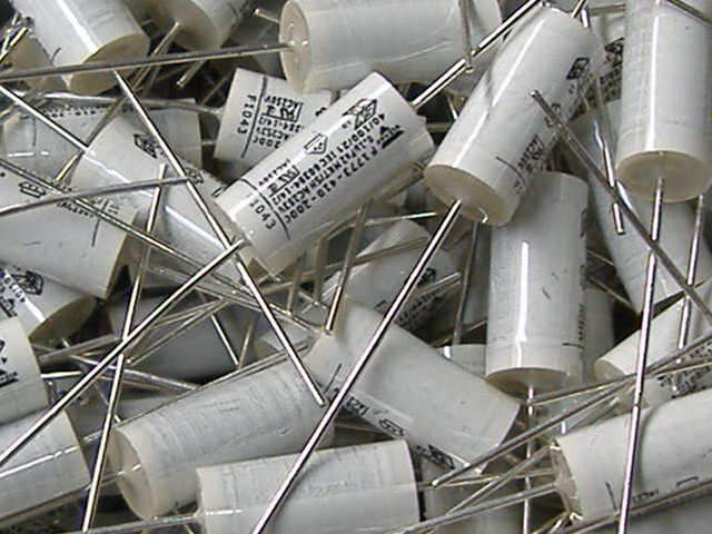 Israel (VISHAY) ERO0 1UF253VAC non-polar mating capacitor