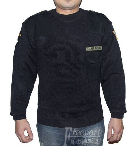 Original US sweater with patched program to wear the school sweater with 50% wool unto the ball