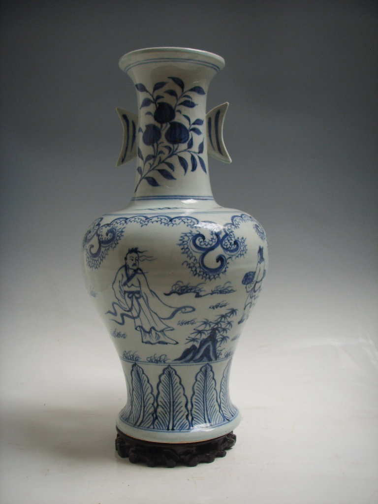 Visit friends with Qin in the blank period of Ming Dynasty Binaural bottle out of Halberd Zun