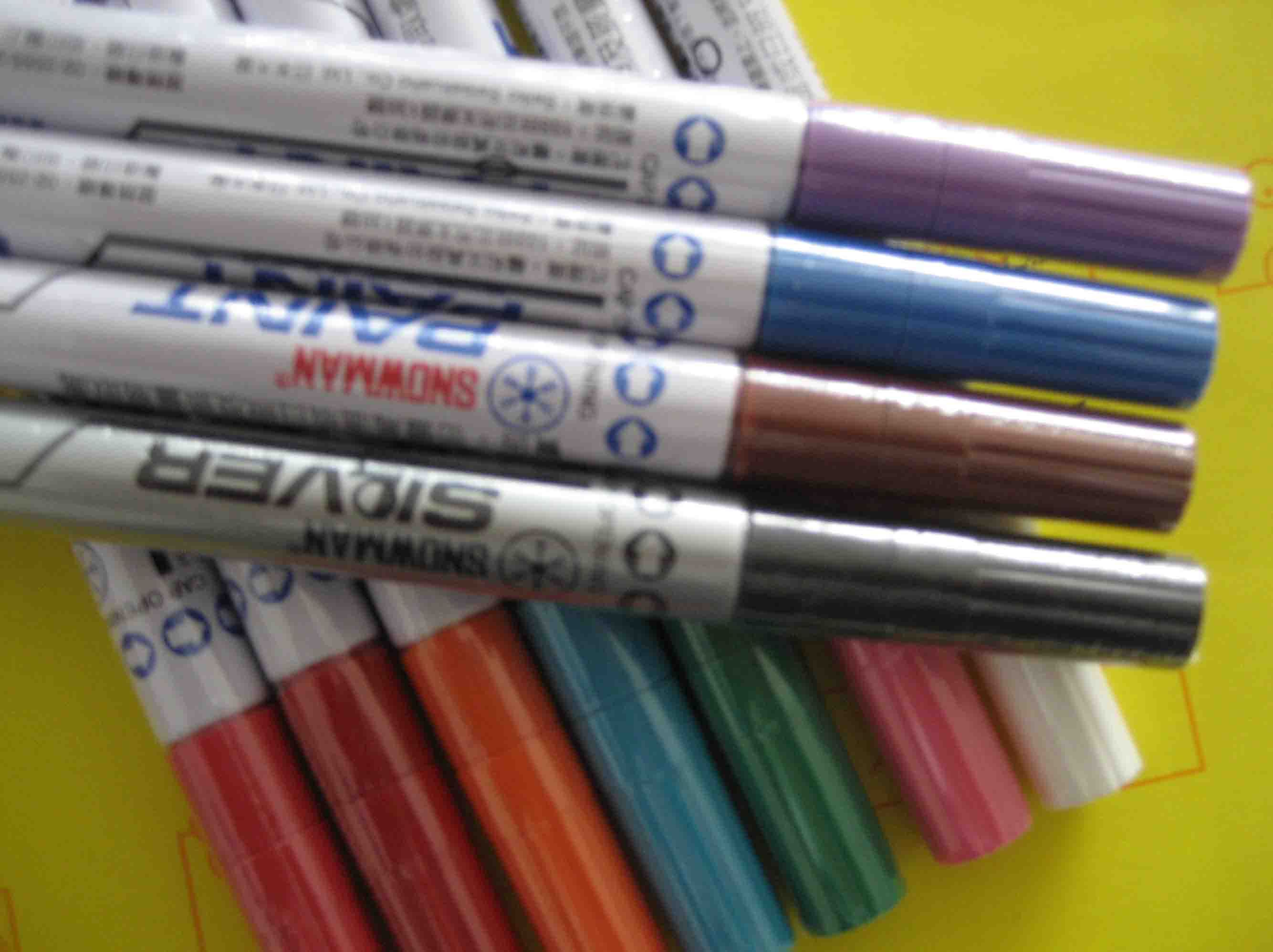 Japanese snowman environmental paint pens meet the requirements of electronic enterprises halogen-free twelve colors to choose from