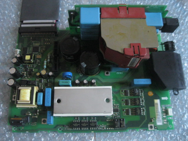 Danfoss frequency converter FC-301P1K5T4E55 1 5KW 380V Drive plate 130B6040 DT 04