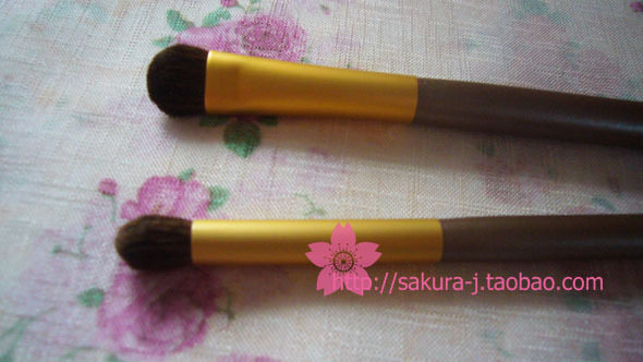 (Spot Special) Recommended for young horse short woolen Eye Line Picking Eyetail Press Eyesoeyline Eyeline Brush (2nd selection of one)