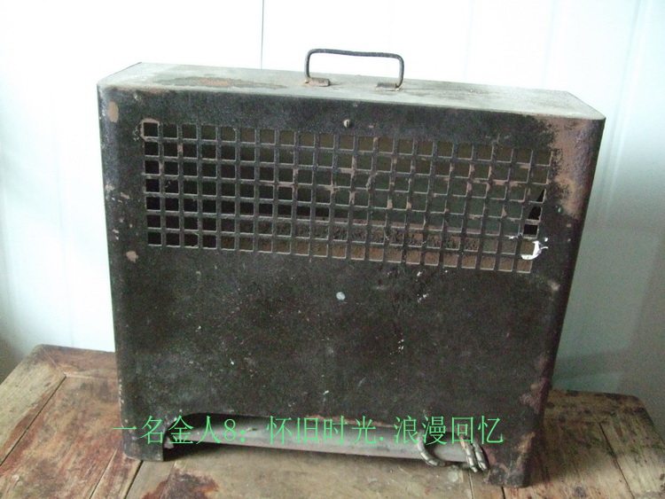 Old Antique Objects of the Republic of China Antique Metal Electric Heater Old Shanghai Nostalgia Collection For Props Shop Window Recommendation