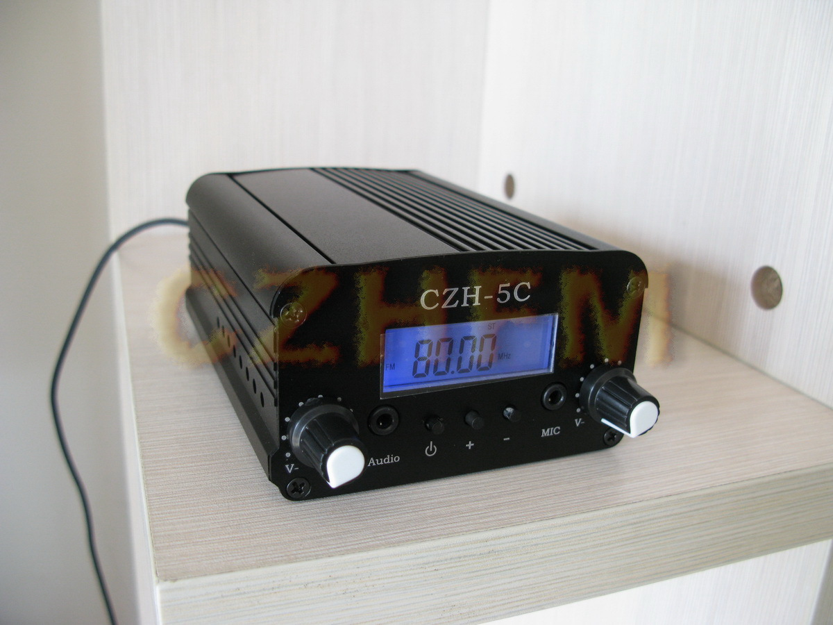 76~108Mhz LCD digital display 7W FM transmitter - host