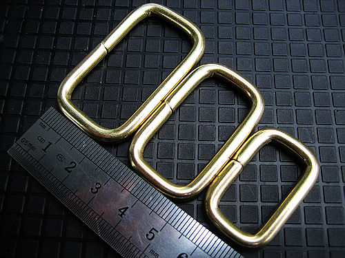 Fine work high strength pure copper square ring brass mouth word button copper wire non-plated product KK03