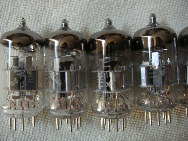 Beijing original box 6N11 J is equivalent to ECC88