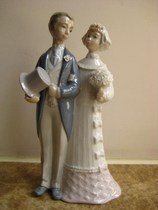 Lladro Elegant Spanish handmade porcelain collection Porcelain dolls for the bride and groom Wedding gifts