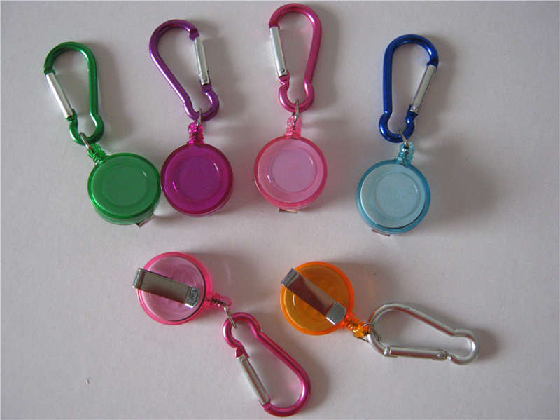Colorful and small telescopic buckle anti-hand button fishing small tool
