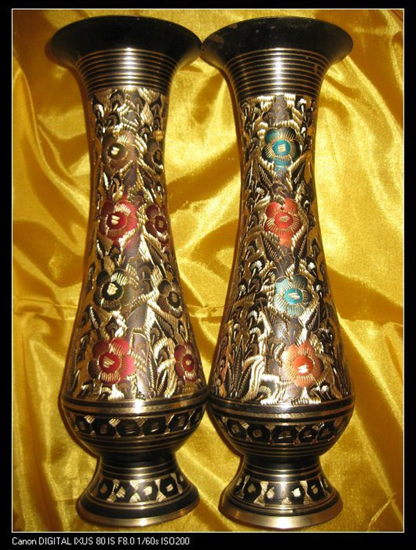 Pakistan bronze sculpture 16-inch black lacquered color sculpted Snow Lotus Day Bottle Imported Pure Artisanal Pakistan Bronzer