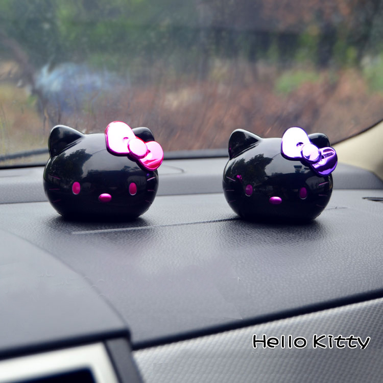正版Hello Kitty可爱卡通汽车内香水座 高档车载固体香膏摆件饰品