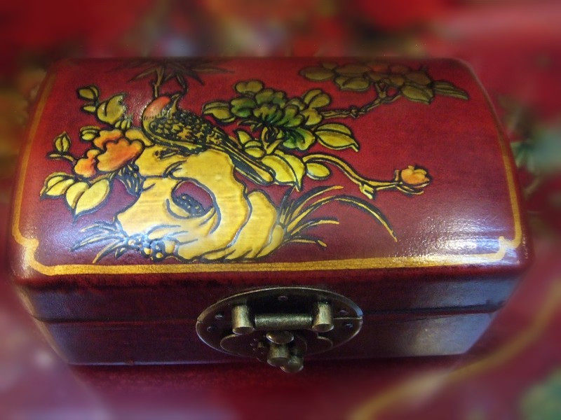 Antique box jewelry box Antique jewelry box Antique convex jewelry box Antique fitness ball