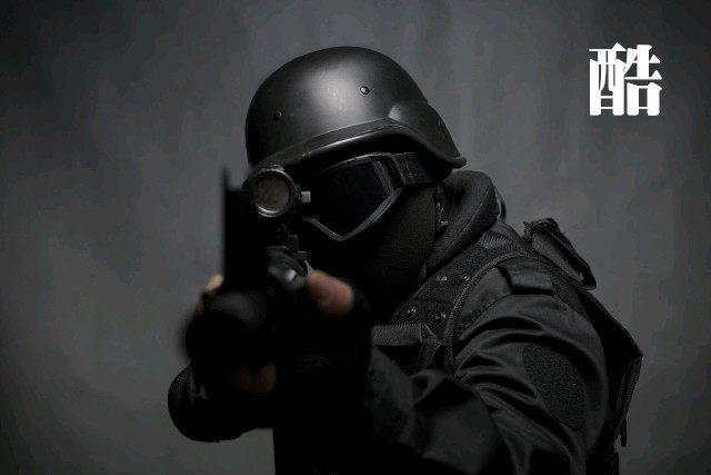 M88 rubber helmet field camouflage helmet riding protective helmet light plastic helmet tactical safety helmet CS helmet