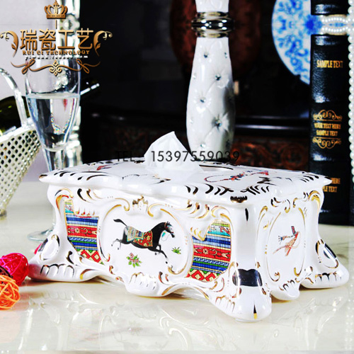 Luxury Home Au Style Relief Sketch Gold Ceramic Love Horse Paper Towel Box Palace Court Luxury Home Hotel KTV Decorative Swing