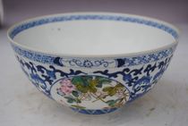 Qing Yongzheng Fighting Flower and Bird Bowl