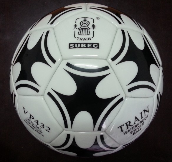 Anti-counterfeiting train brand locomotive football VP432 (V432X upgraded version) PVC4 youth football