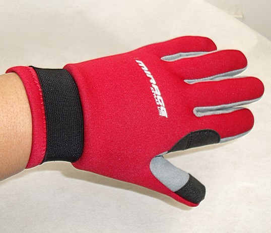 Advanced diving gloves Diving swimming equipment Outdoor supplies Winter swimming gloves Non-slip gloves Outdoor gloves