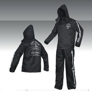 Locomotive raincoat Male-style raincoat Two-style raincoat waterproof raincoat POLE raincoat black skull flower