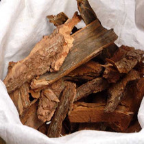 Natural pine bark (decoration covering paved face moisturizing with loose scales) oversized sheet 5-20CM whole bag sales