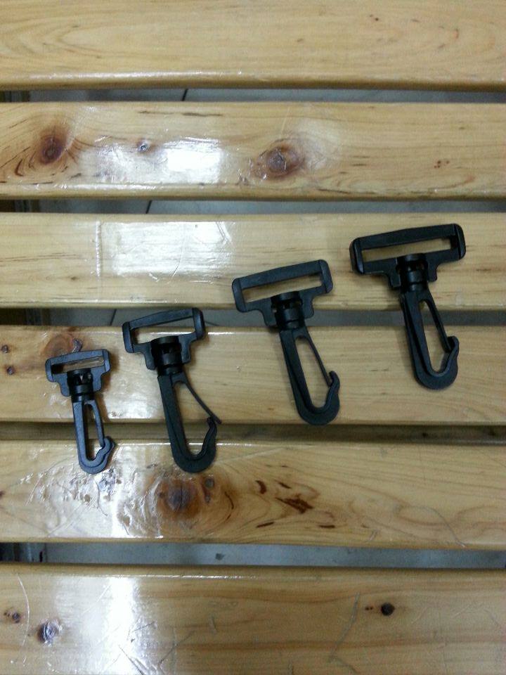 Direct Marketing Thickening Plastic Black Hook Hook Diy Luggage Accessories Hook Buttoned Dog lobster Lobster Buckle Bag With Hook Fastener