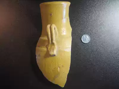 Baolao Tang Dynasty Shouzhou Kiln yellow glaze teapot ancient porcelain specimen -- Tashi Qiuzhuo