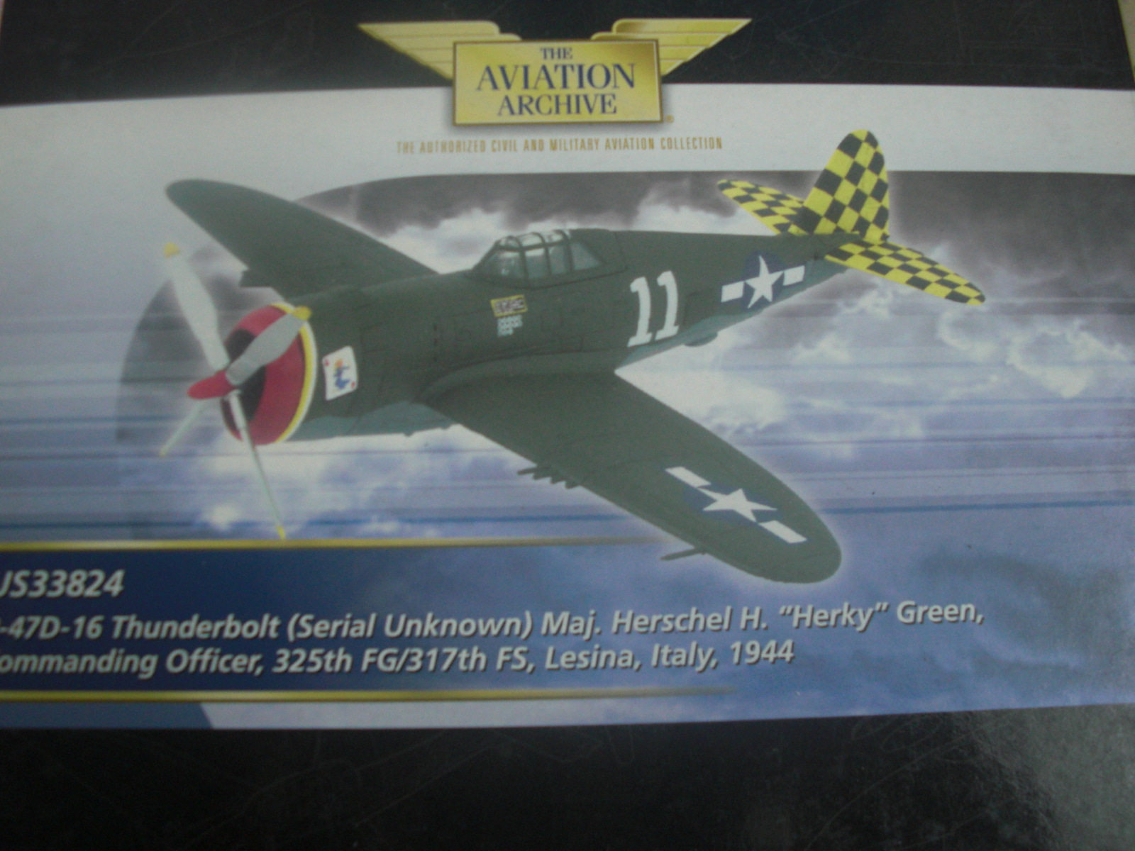 (CORGI British Paparazzi genuine aircraft) 1:72 WWII German BF-109E fighter